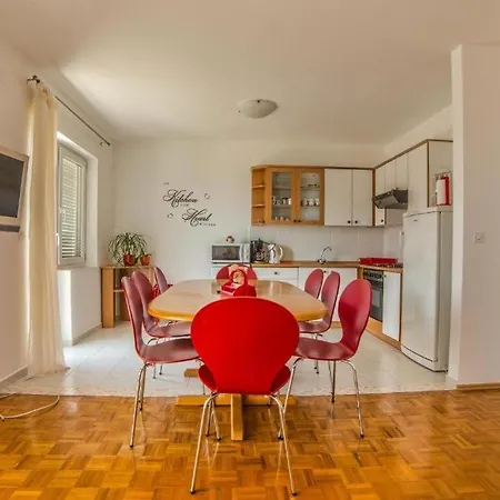 Apartament Lidija *